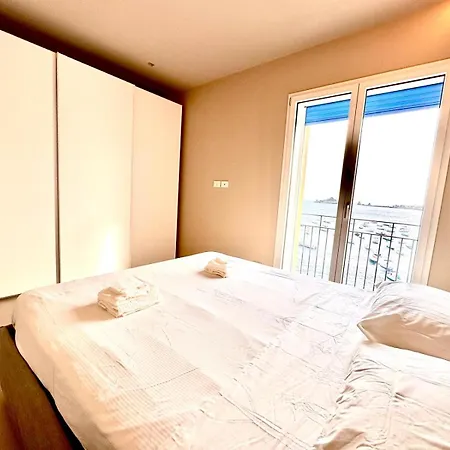 Calmahouse Breeze Capomulini